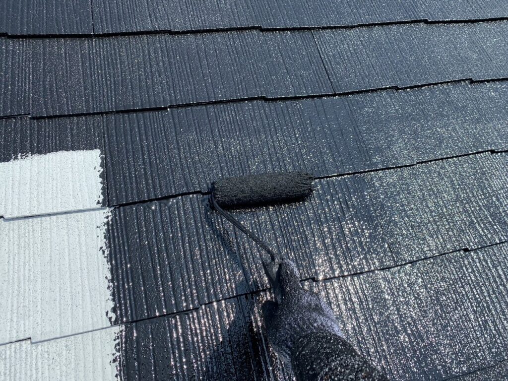 久留米市N様の屋根の中塗り中