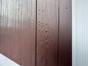 久留米市Ｍ様邸のコーナー板壁の塗膜の浮き