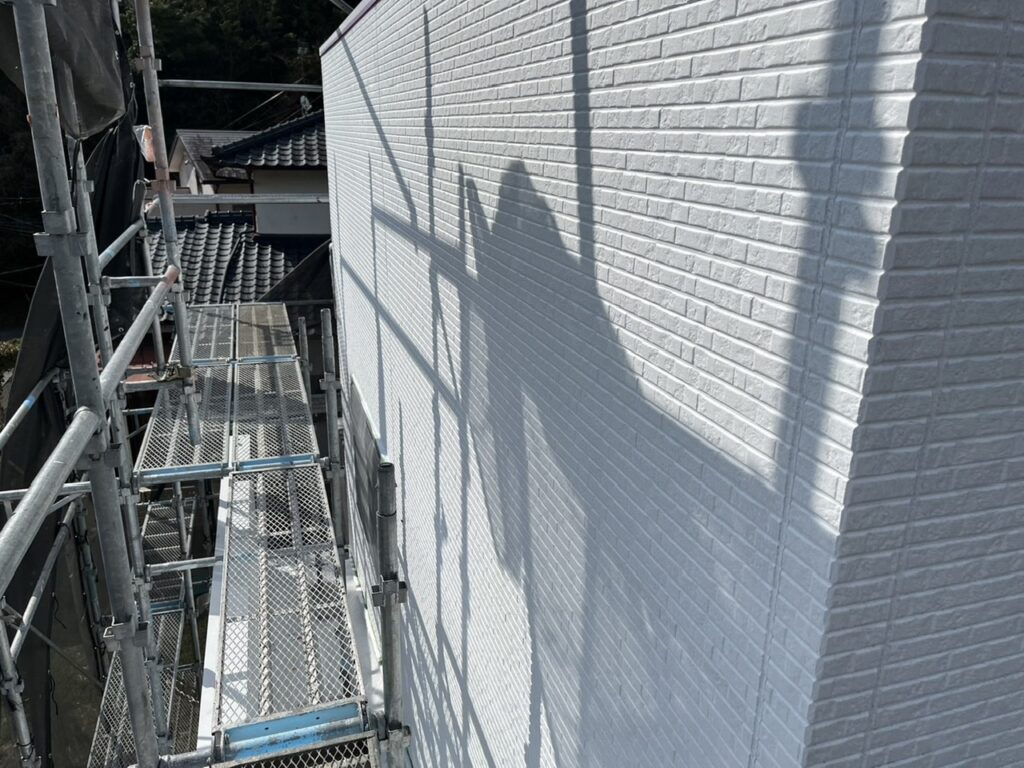 那珂川市別所T様邸の外壁の下塗り完了②