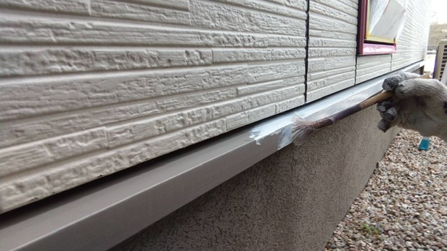 久留米市梅満町U様邸の水切りの錆止め中