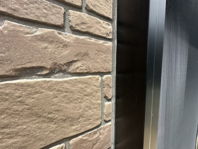 柳川市南浜武・O様邸の施工前のサッシ周りシーリング