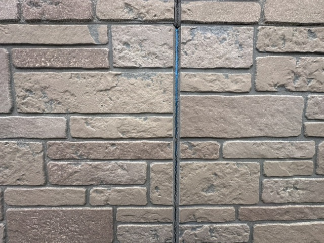 柳川市南浜武・O様邸の目地シーリングの割れや切れ