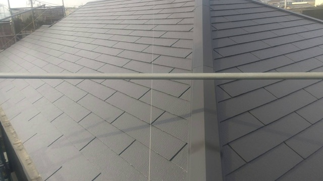 久留米市梅満町U様邸の屋根の中塗り完了