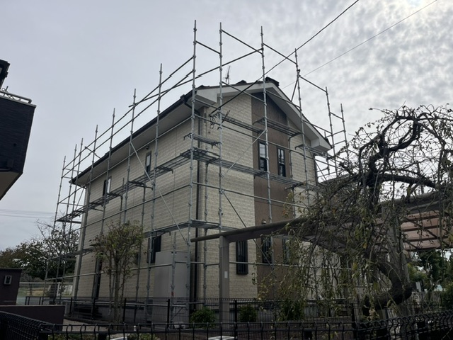 久留米市野中町のM様邸の足場組立完了