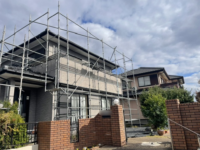 久留米市三潴町H様邸宅の足場組立完了