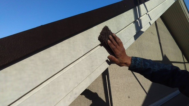 久留米市T様邸の破風板のケレン掛け中