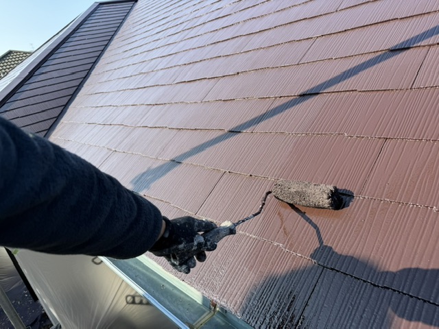 久留米市T様邸の屋根の上塗り中