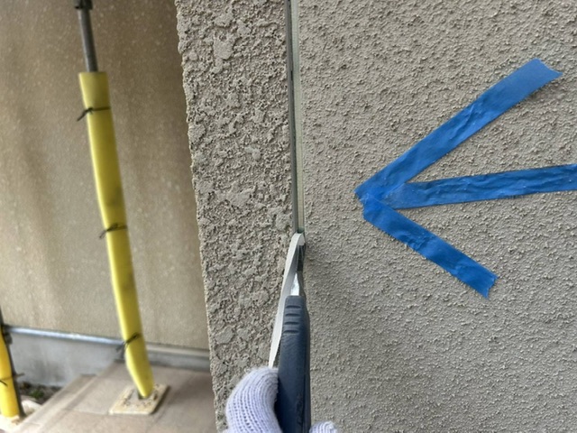 福岡県小郡市-外壁塗装-既存シーリングの撤去-K様邸の場合