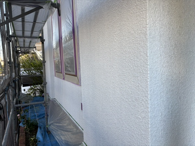 福岡県小郡市-外壁塗装-外壁の下塗り後K様邸の場合