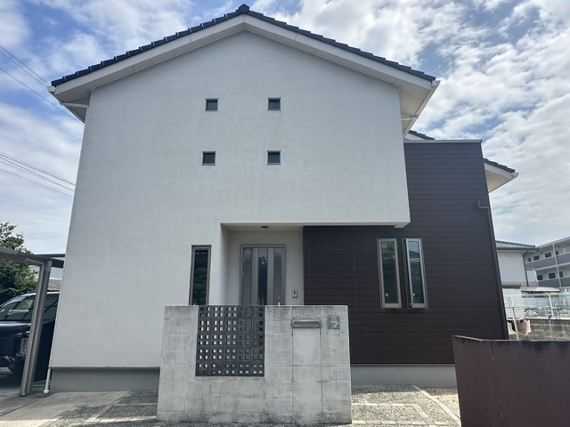 福岡県久留米市-外壁塗装・屋根塗装-施工前の外観-Y様邸