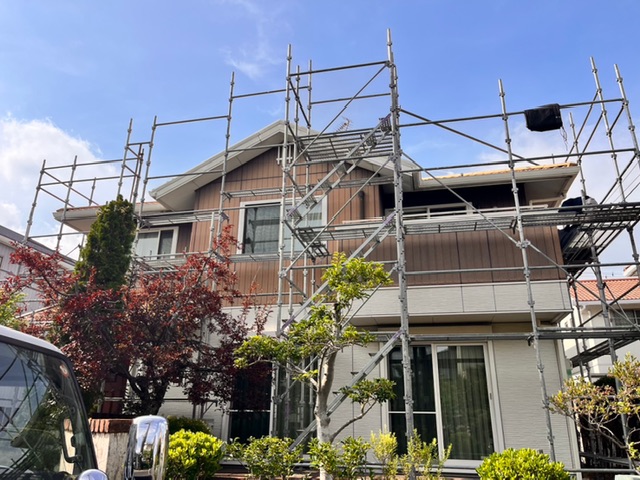 鳥栖市あさひ新町-外壁塗装-足場組立完了-M様邸