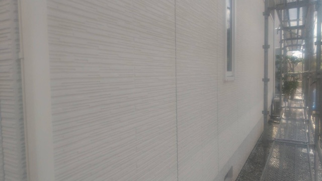 鳥栖市あさひ新町-外壁塗装-外壁の高圧洗浄後-M様邸